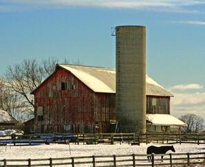 Barn in the wintertime